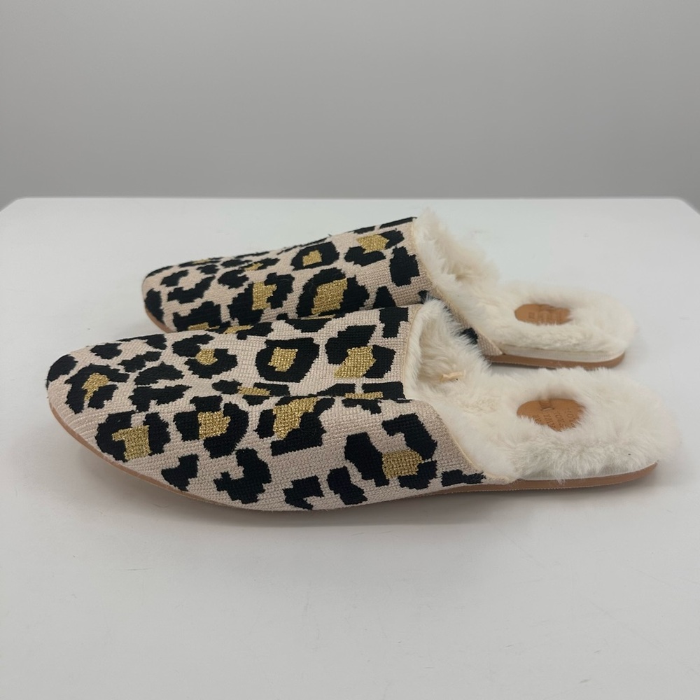 NWT Emilie Leopard Slippers Far Away from Close Animal Womens Medium Large